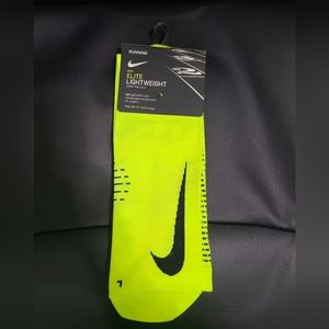 NIKE ELITE LIGHTWEIGHT OVER THE CALF RUNNING SOCKS. New !